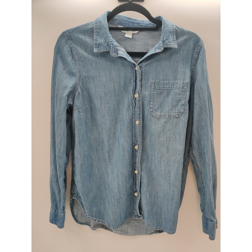 Old Navy The Classic Shirt Womens Medium Light Wash Denim Chambray Button Down